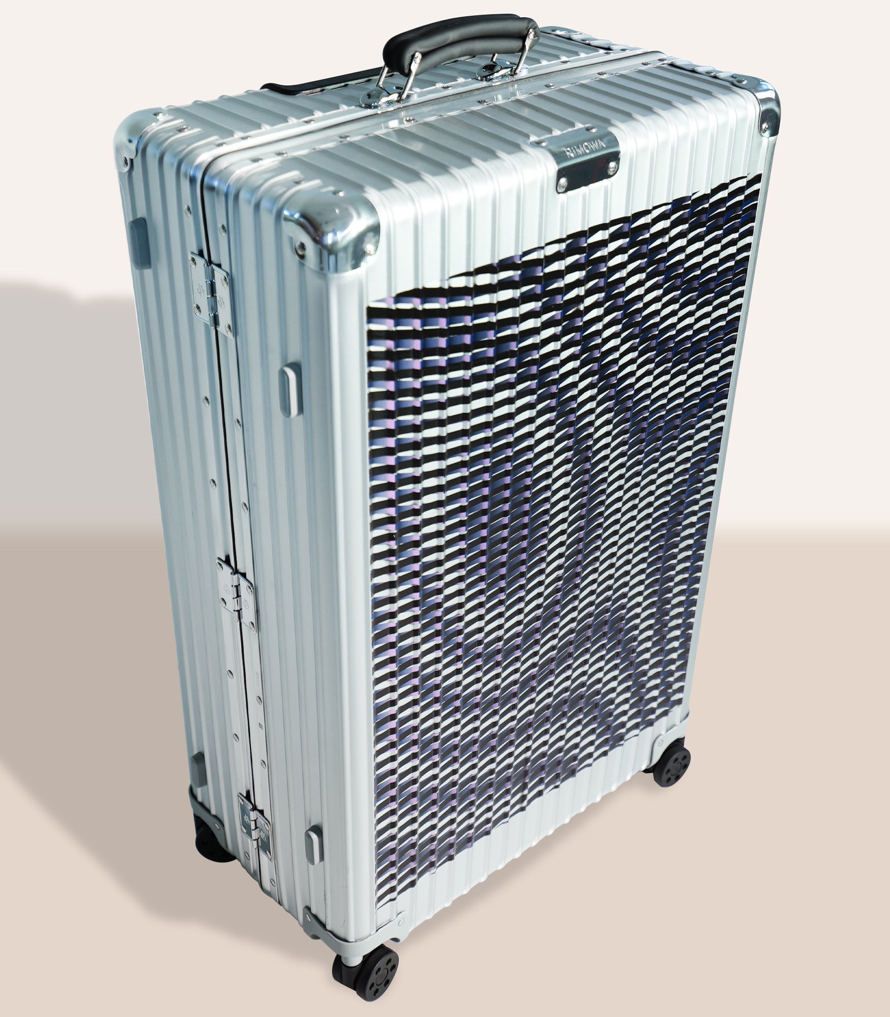 Enzowa (Large Check in)